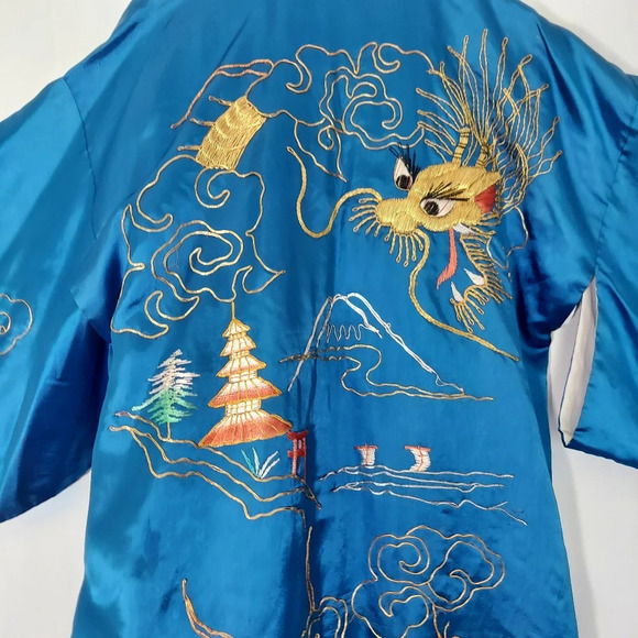 Vtg Cobalt Blue Satin Sea Serpent Landscape Embroidered‎ Kimono Fully Lined - Picture 1 of 12